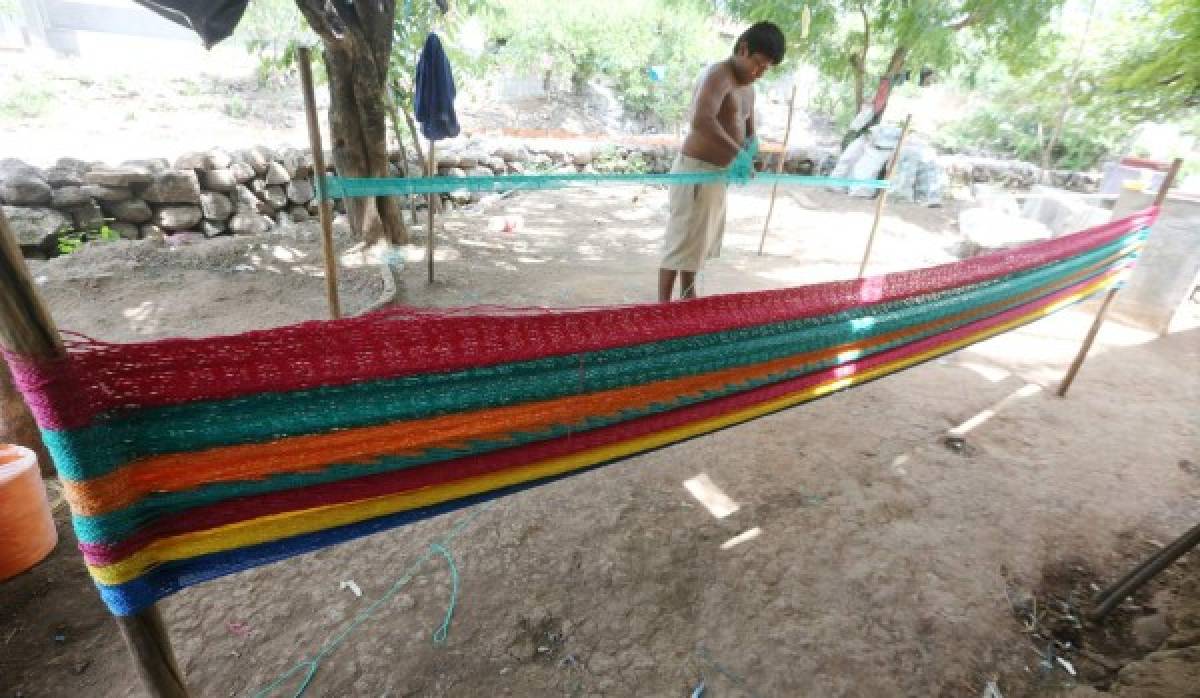 Las hamacas, una labor artesanal en la Rinconada al sur de Honduras