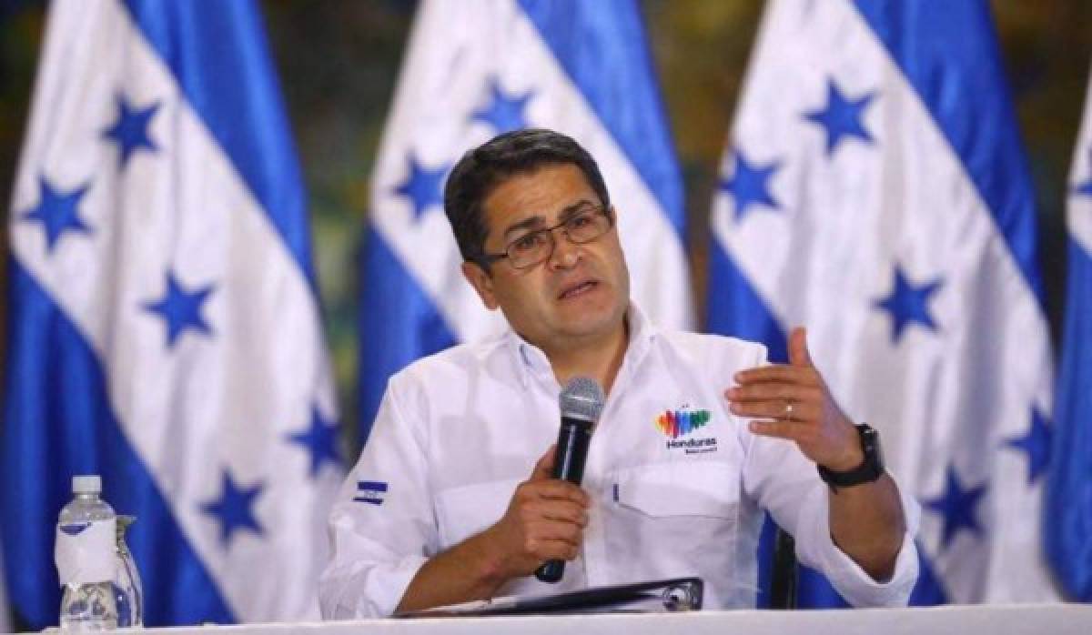 El presidente Juan Orlando Hernández pidió a los diputados mejorar la propuesta que se habría consensuado y que no se dejen llevar por la influencia de los banqueros.