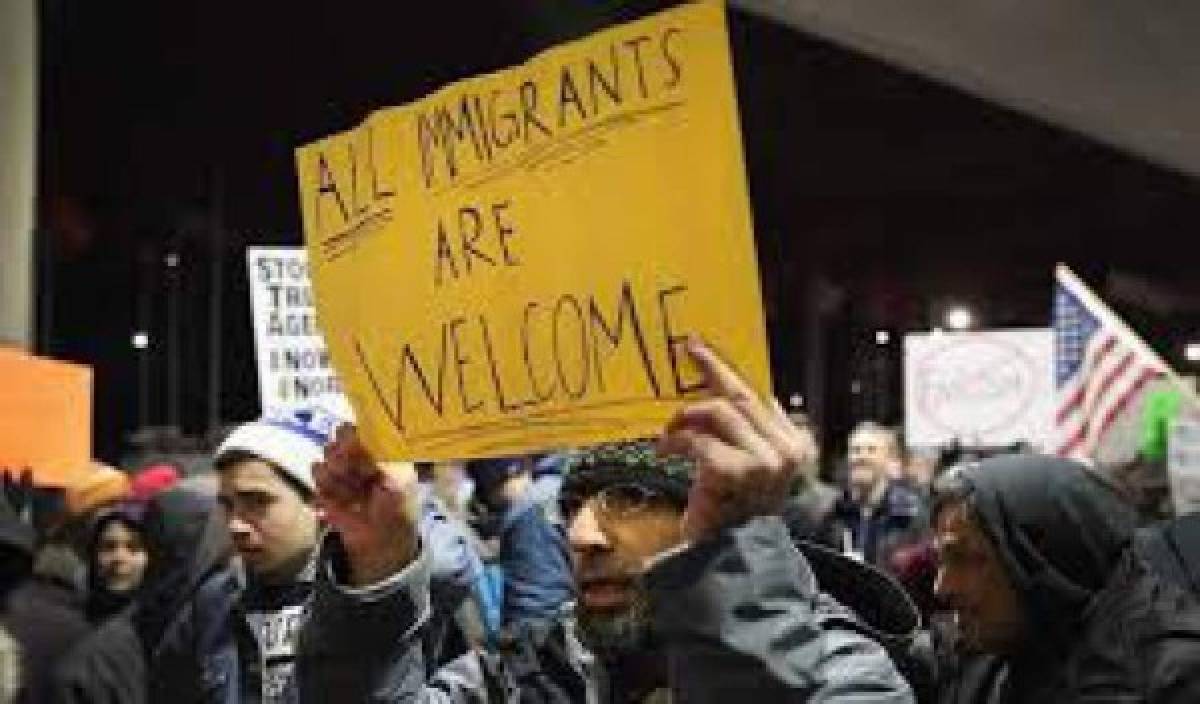 Chicago lanza campaña de bienvenida para inmigrantes