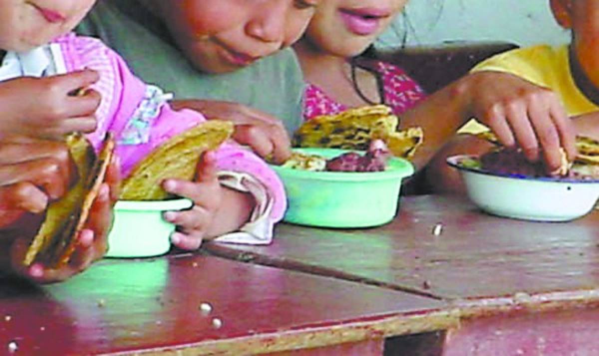 300 mil niños no reciben merienda escolar en Honduras