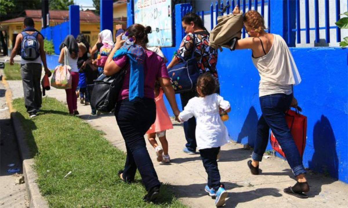 Al menos 10 vuelos de migrantes recibirá semanalmente Honduras