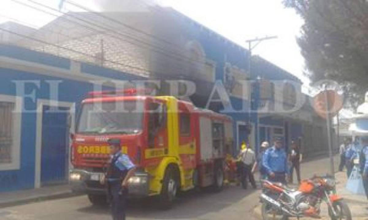 Prende fuego a sede del Partido Nacional en Comayagüela
