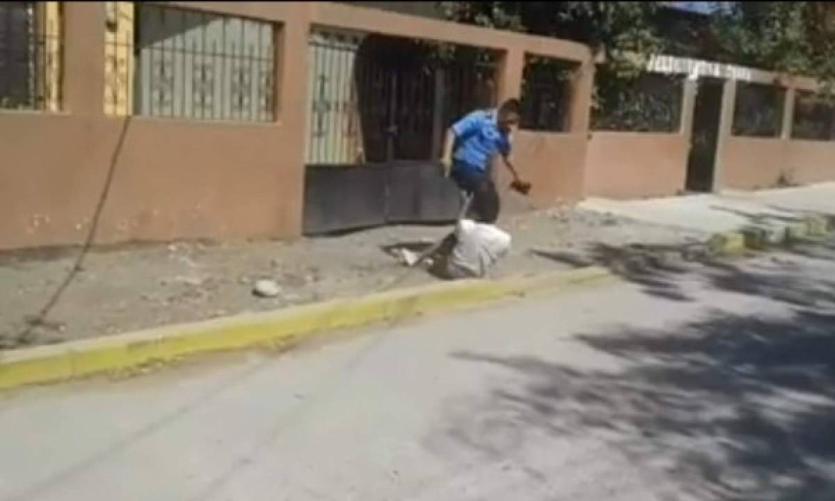 Policías hondureños propinan brutal golpiza a hombre en Nacaome