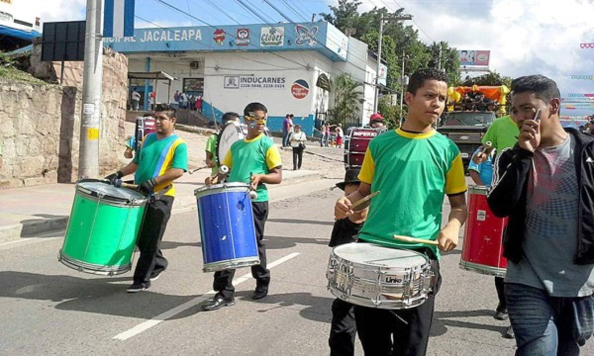 Con gran carnaval, Tegucigalpa conmemora su 436 aniversario