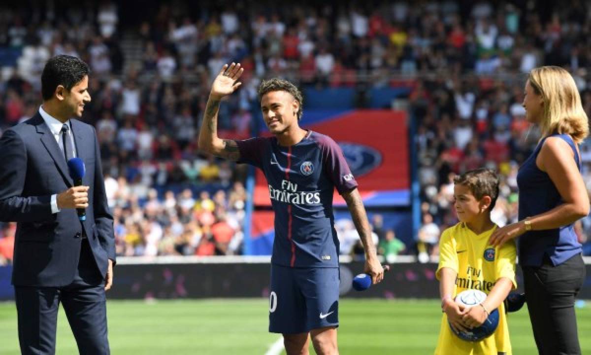 Para Marcelo Bielsa, el fichaje de Neymar en el PSG tiene dos interpretaciones posibles