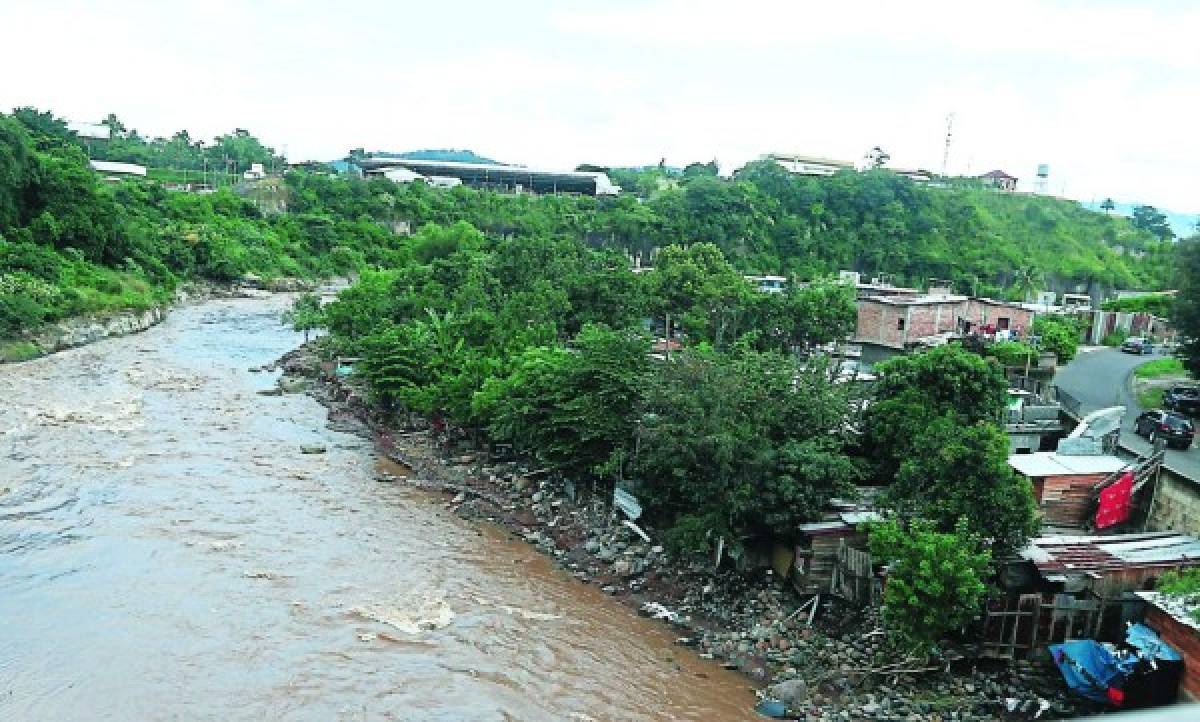 Más de 40 colonias en alto riesgo de deslizamientos e inundaciones