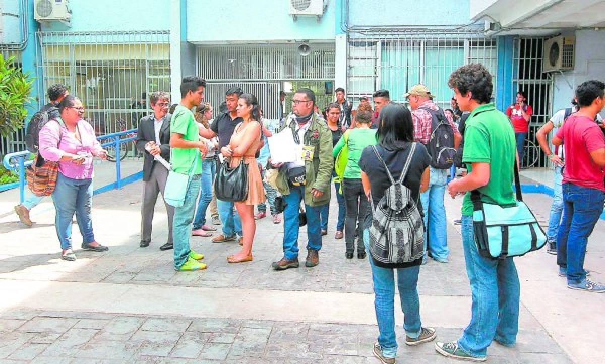 Estudiantes quieren una 'CICI” para la universidad