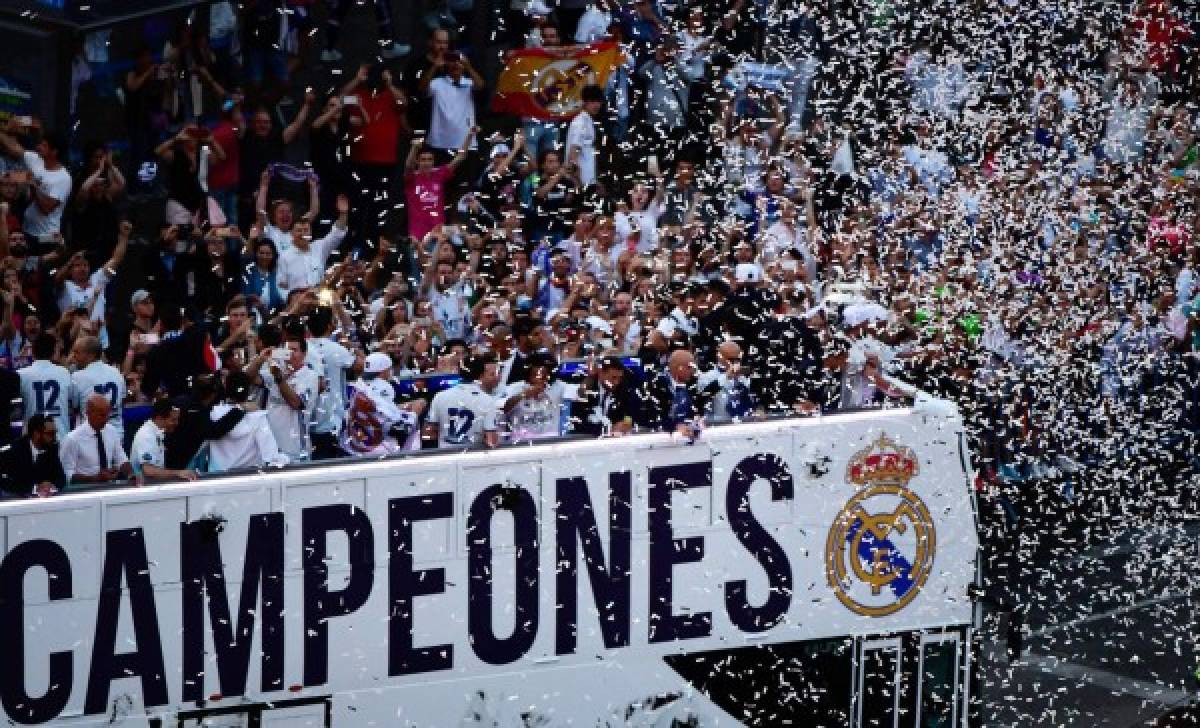 Real Madrid festeja con sus seguidores la obtención de la Duodécima Champions League