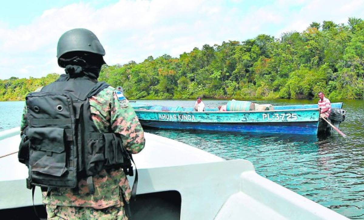 Honduras: Férreo control militar en el mar y en la laguna de Caratasca