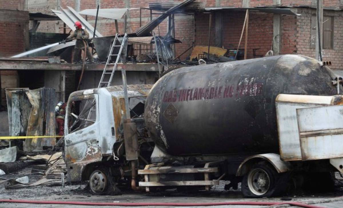 Dos muertos y 50 heridos por explosión de camión de gas en Lima