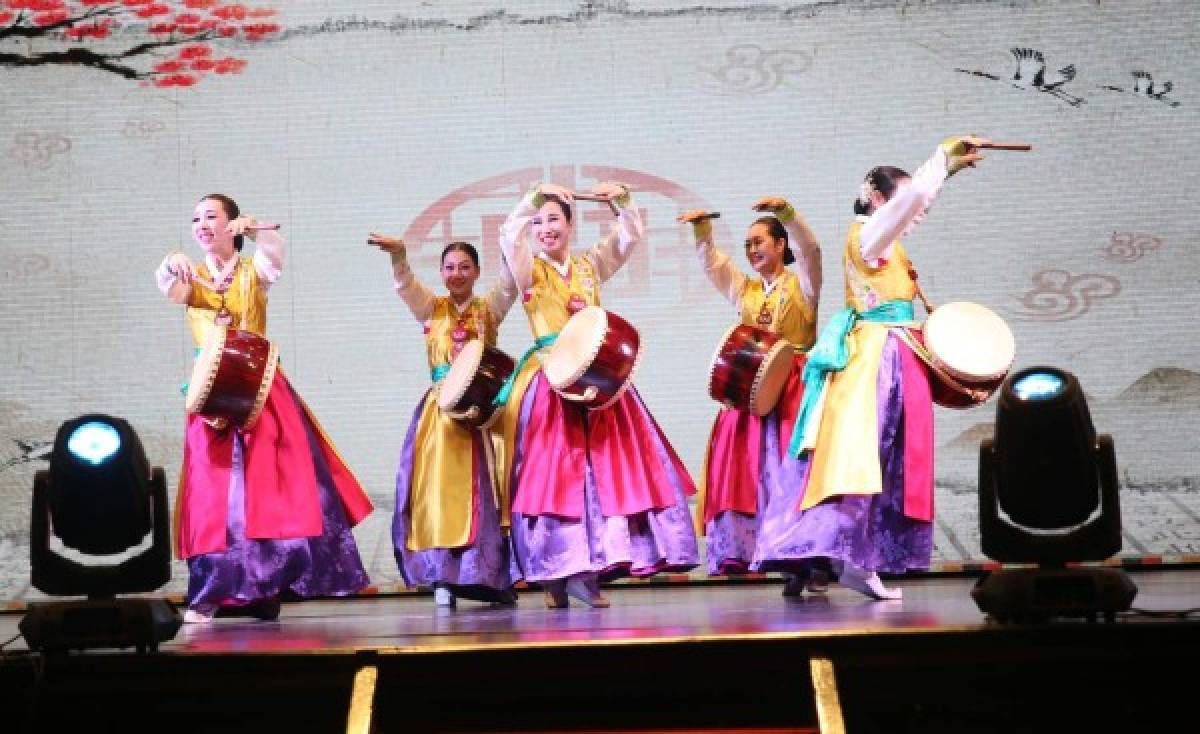 Corea brilló con su espectáculo de danza