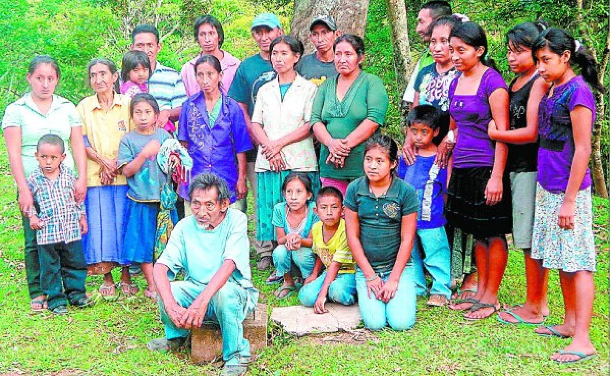 Pueblo tolupán despide a su cacique