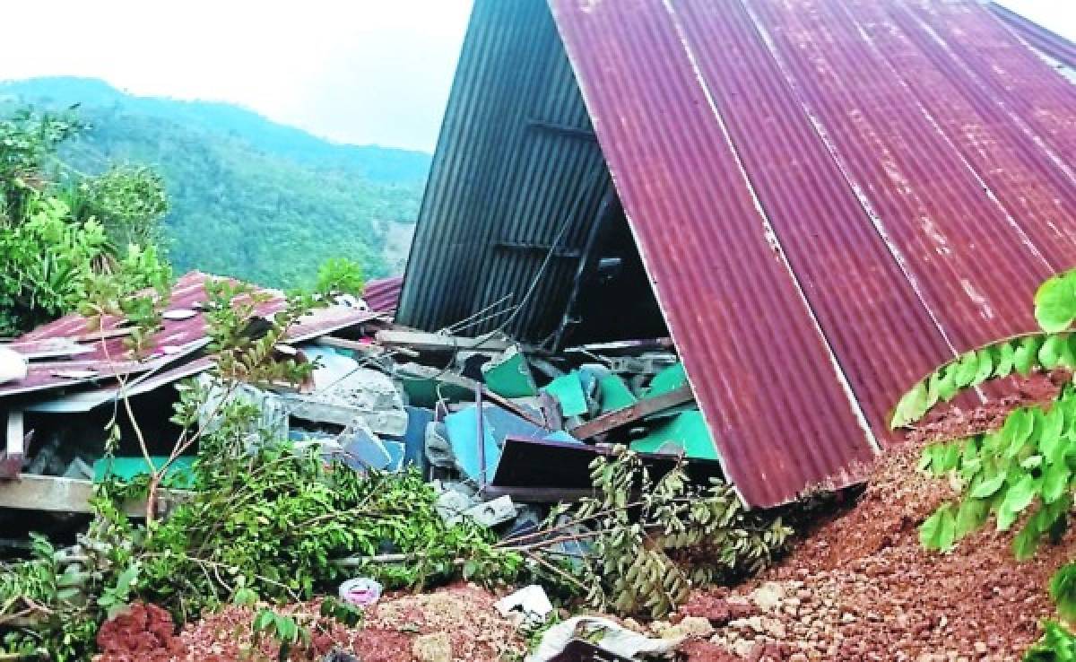 El cerro La Correa soterró el 80% de la aldea La Reina