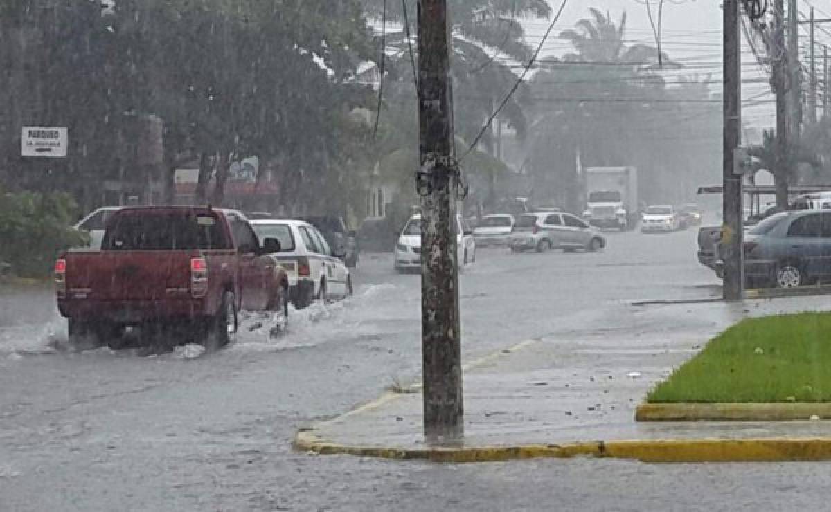 Honduras: Alerta verde durante 48 horas para seis departamentos por lluvias