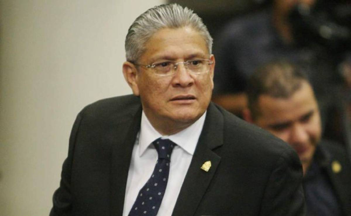 Honduras: Esdras Amado López asegura que sigue siendo el subjefe de la bancada de Libre