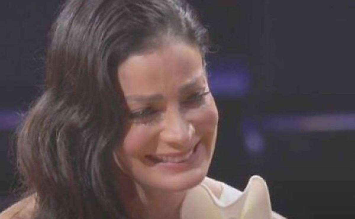 Adamari López envía mensaje a Dayanara Torres tras revelar cáncer de piel: 'Que tenga mucha fe'