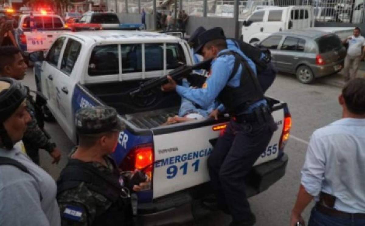 Matan mujer y hieren a hombre dentro de vehículo en San Pedro Sula