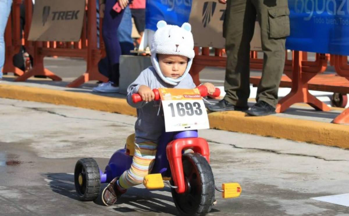 ¡Todo el color de la Cuarta Vuelta Ciclística infantil en fotos!