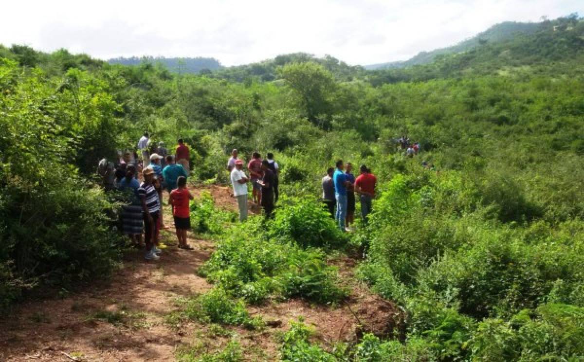 Hallan cadáver enterrado de enfermero en aldea de Yaguacire