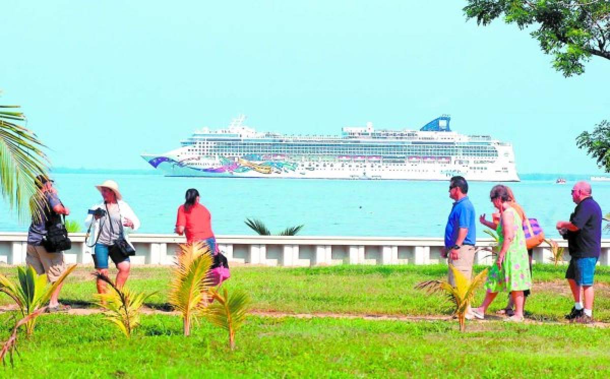 Trujillo recibió a más de 3,000 cruceristas