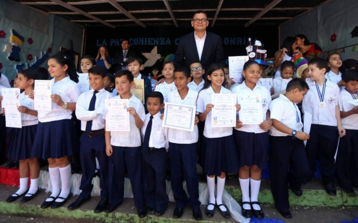 Honduras: Menor al 2 % fue la deserción escolar en 2015