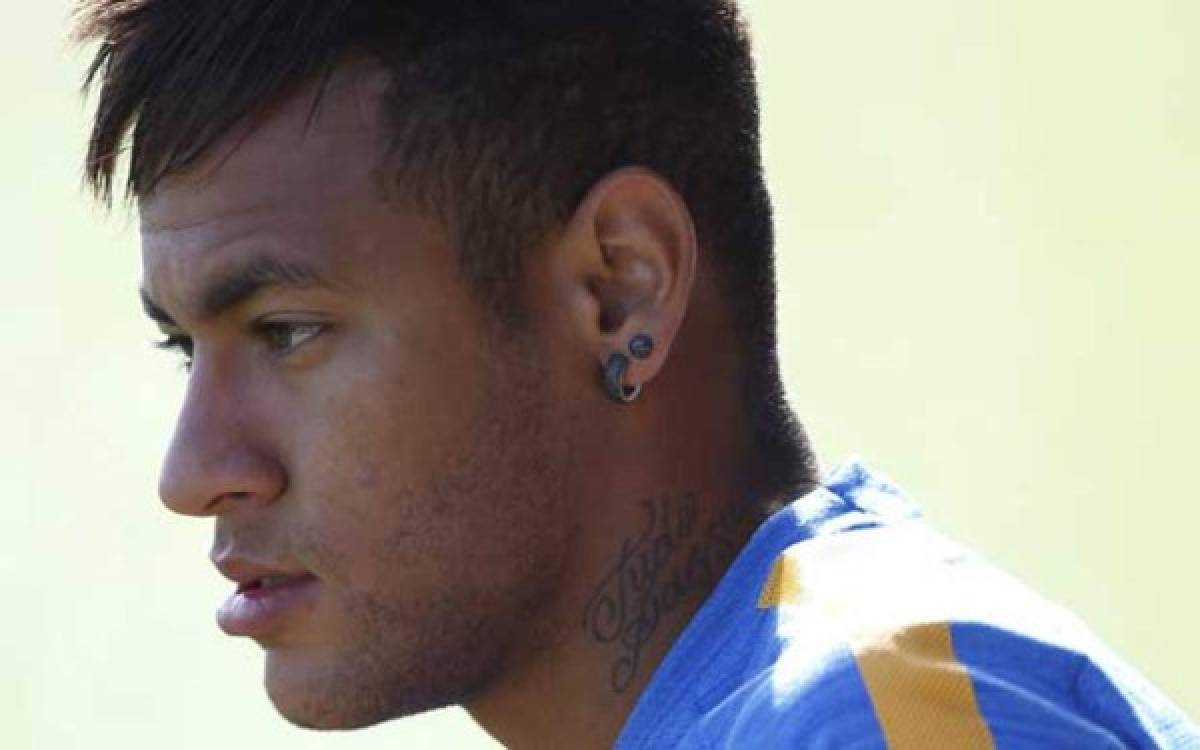 Brasil: Corte congela bienes de futbolista Neymar, por evasión fiscal