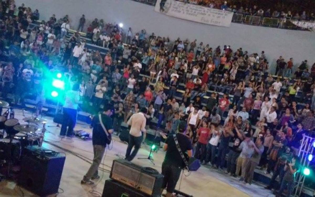 Bambú realizó concierto al aire libre en la UNAH