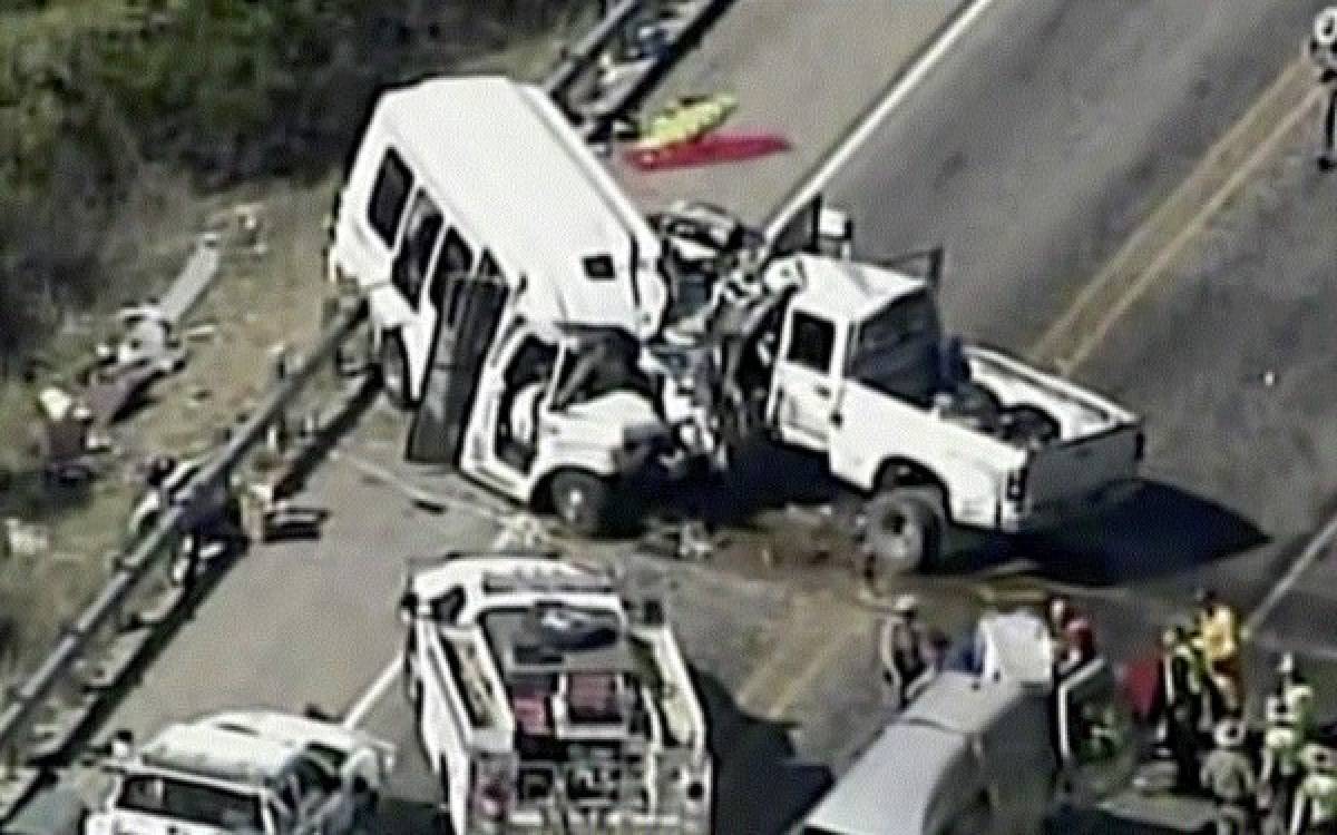 Doce muertos al chocar dos camionetas en Texas