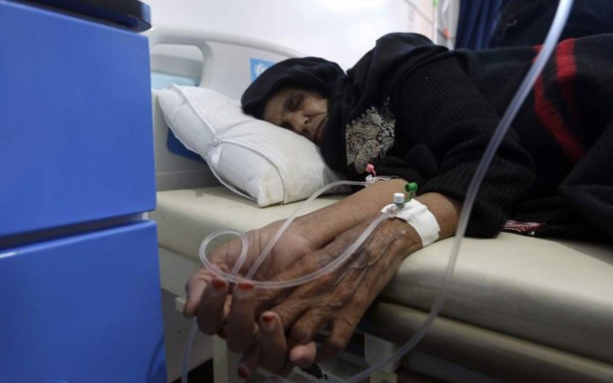 Casi medio millar de personas han fallecido por un nuevo brote de la enfermedad en tan solo un mes. Foto AFP