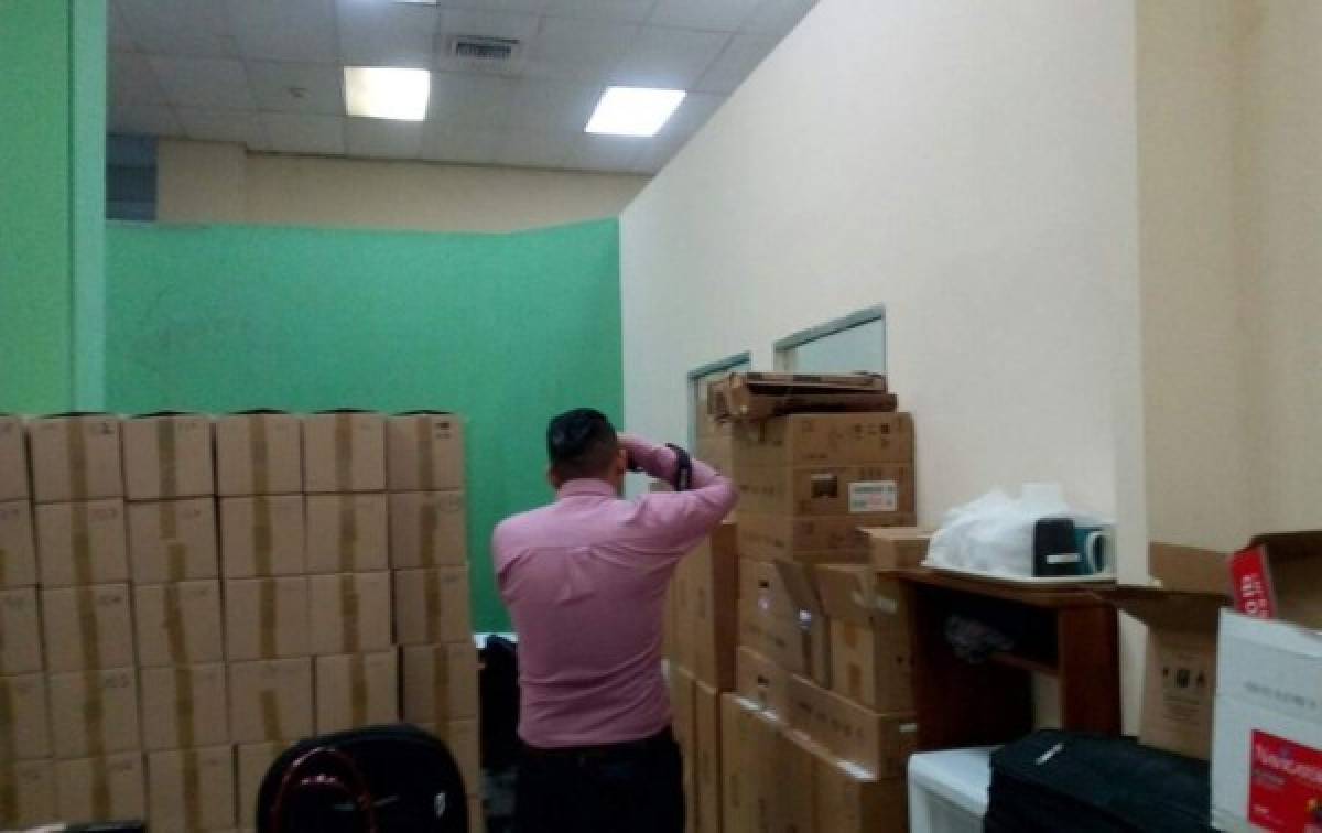 Secuestran documentos en oficinas del Registro Nacional de las Personas