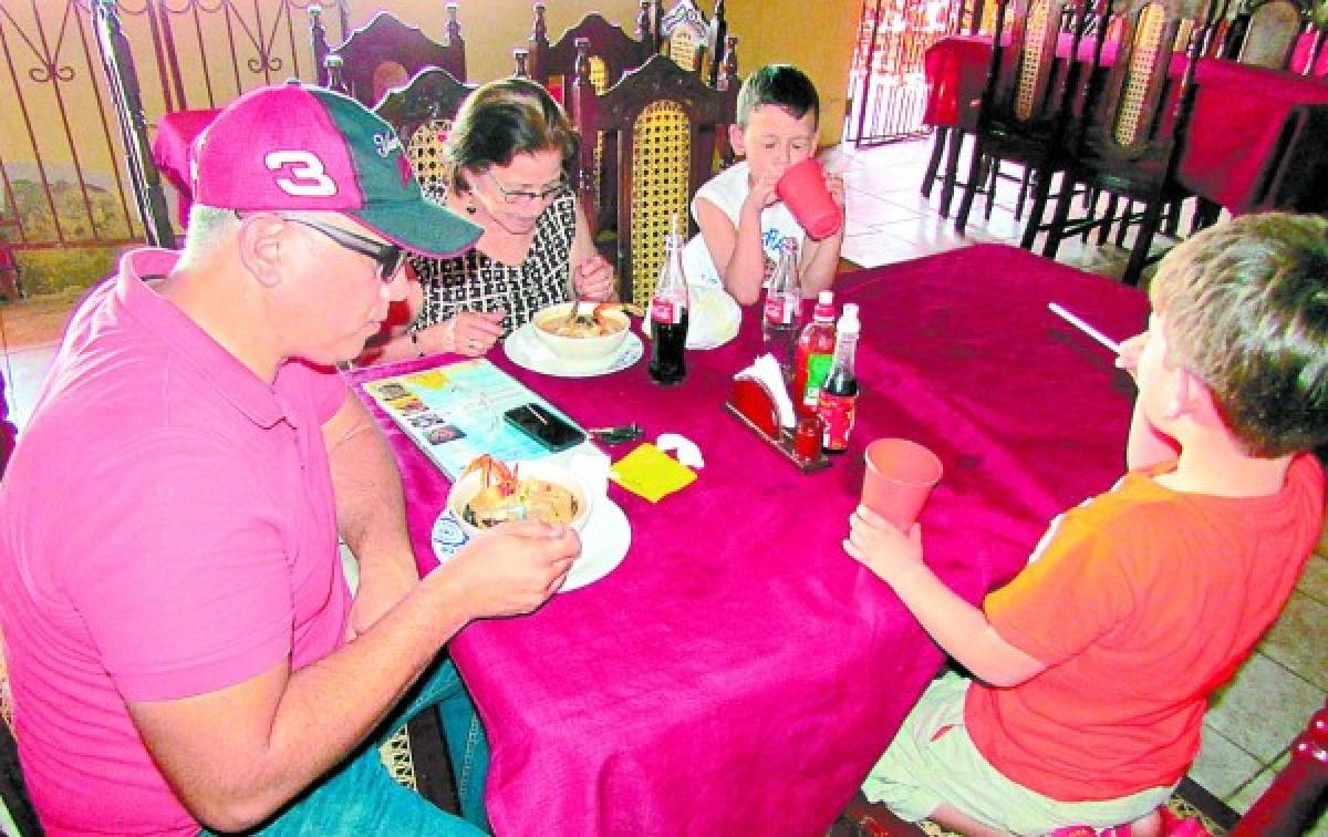 Exquisita gastronomía espera a turistas en la Feria del Canecho