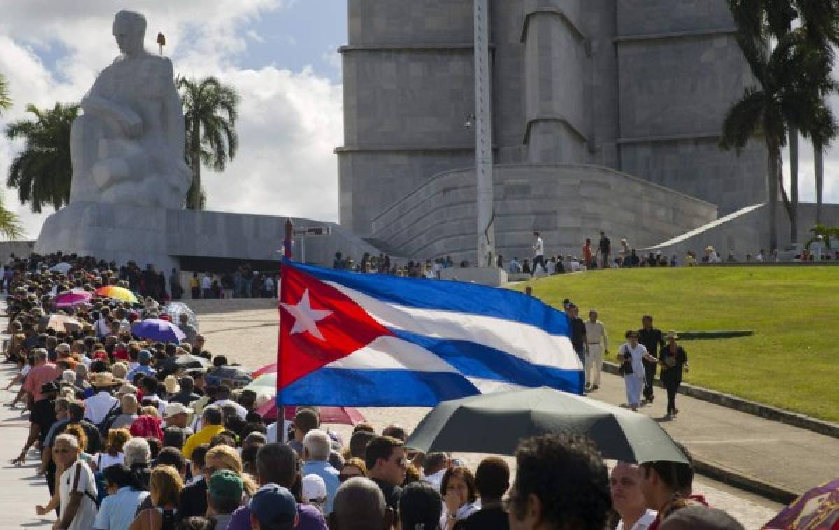 Llegan líderes internacionales para tributo a Fidel Castro