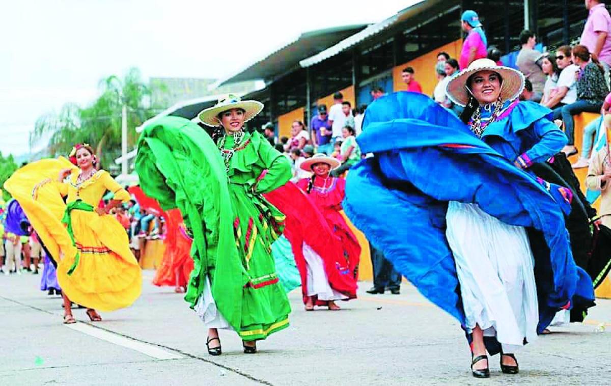 Desfiles, arte y cierre de calles en 445 aniversario de Tegucigalpa