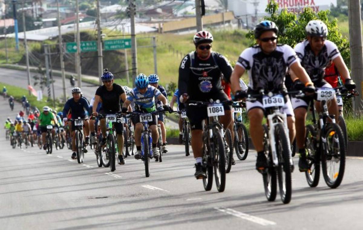 Monumental fiesta ciclística en Honduras