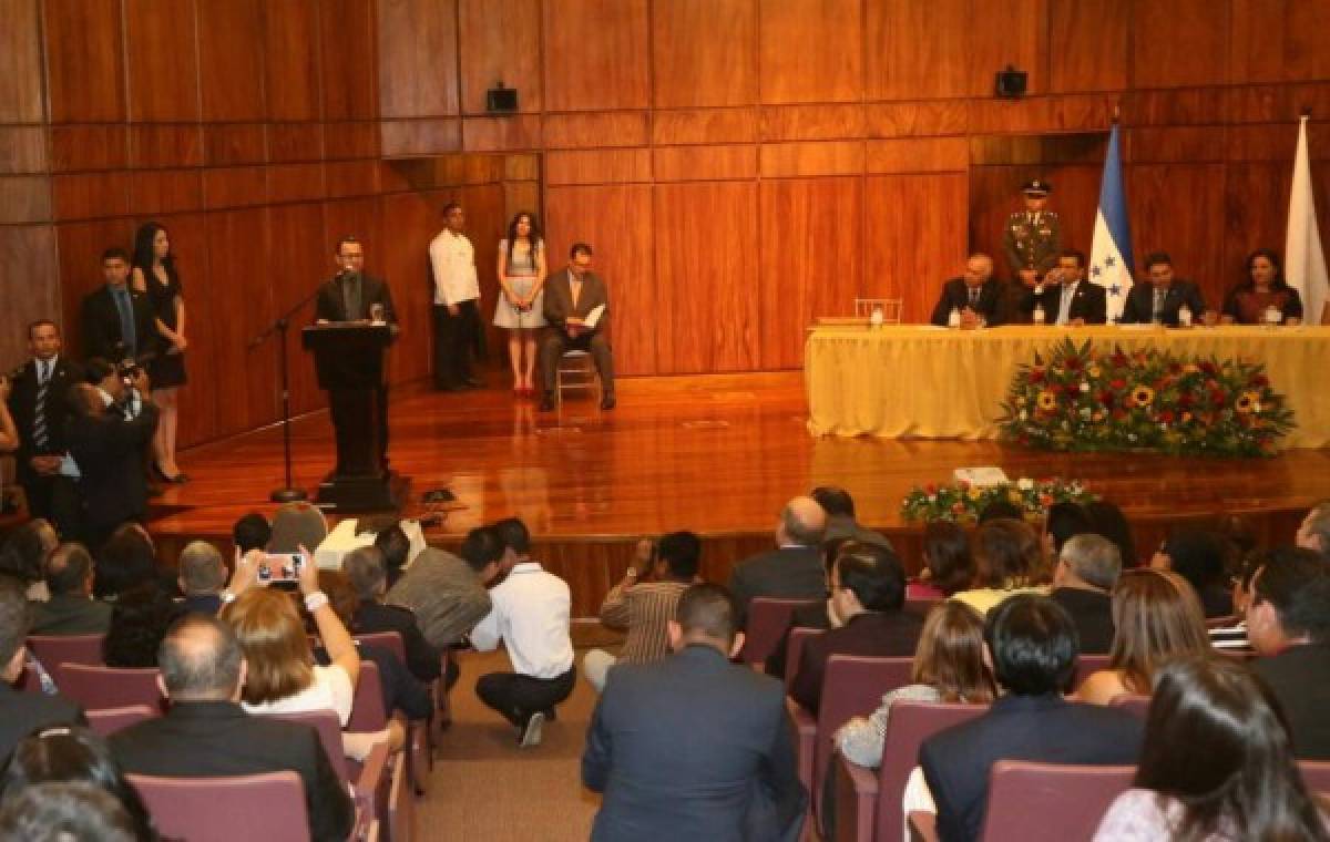 El director de EL HERALDO durante su discurso en la entrega del premio Álvaro Contreras.
