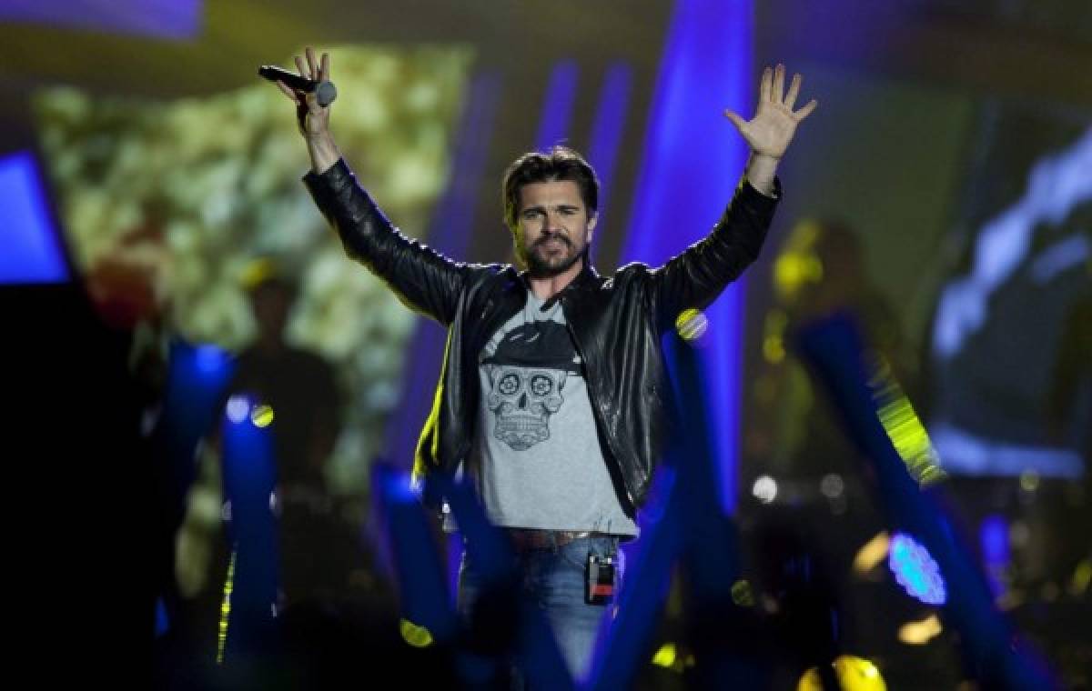 Juanes se arriesga y atina con su primer álbum visual 