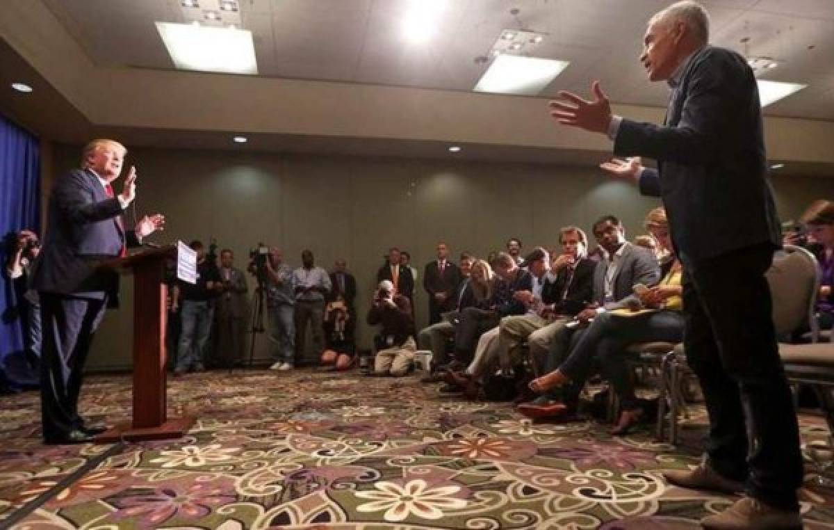 Donald Trump expulsa a Jorge Ramos de conferencia de prensa