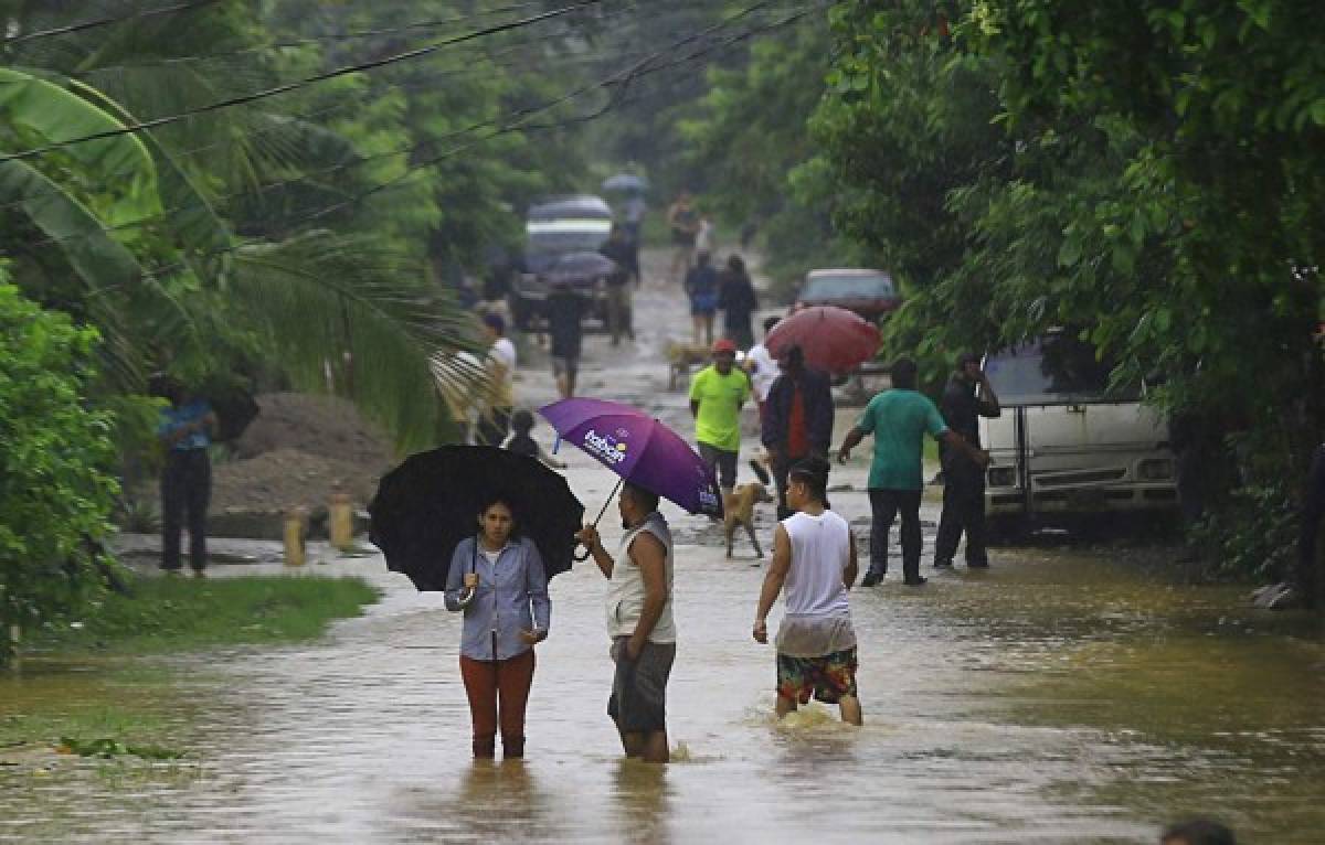 Eta dejó caos y destrucción en casi todos los 18 departamentos de Honduras