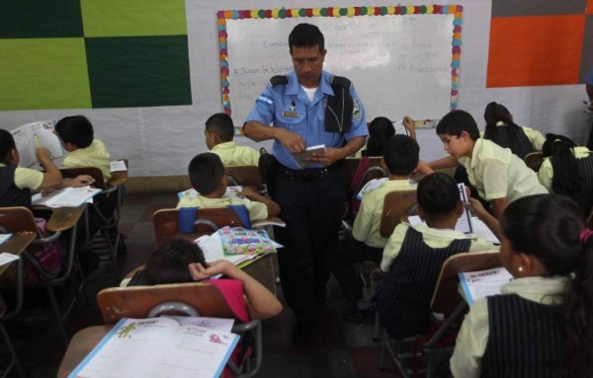 Formarán a 30 mil alumnos de la capital de Honduras en prevención de violencia