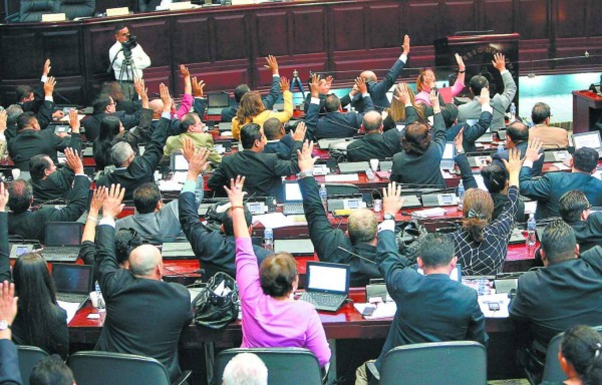 Honduras: Diputados deciden este sábado destino de la Policía Militar