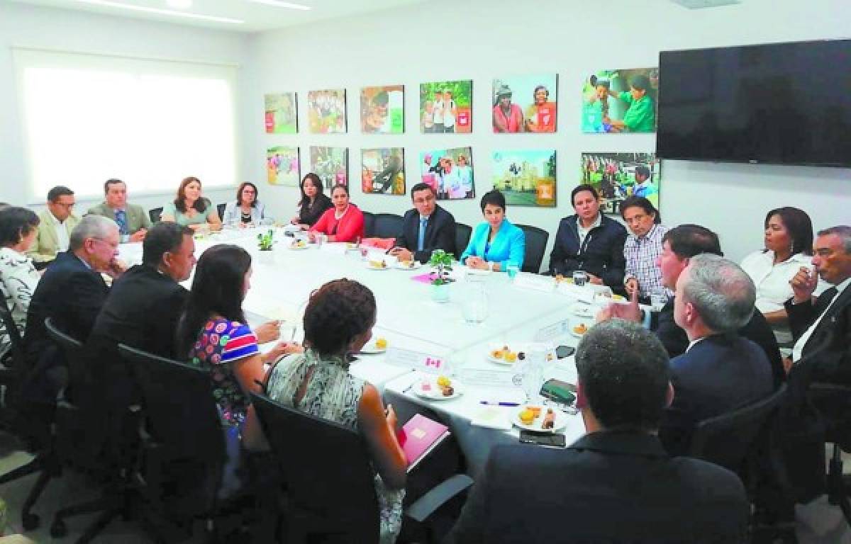 El Partido Nacional revisará con JOH propuesta liberal ante mesa del diálogo