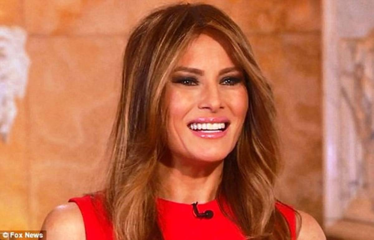 Eliminan sitio web de Melania Trump tras dudas sobre su título universitario