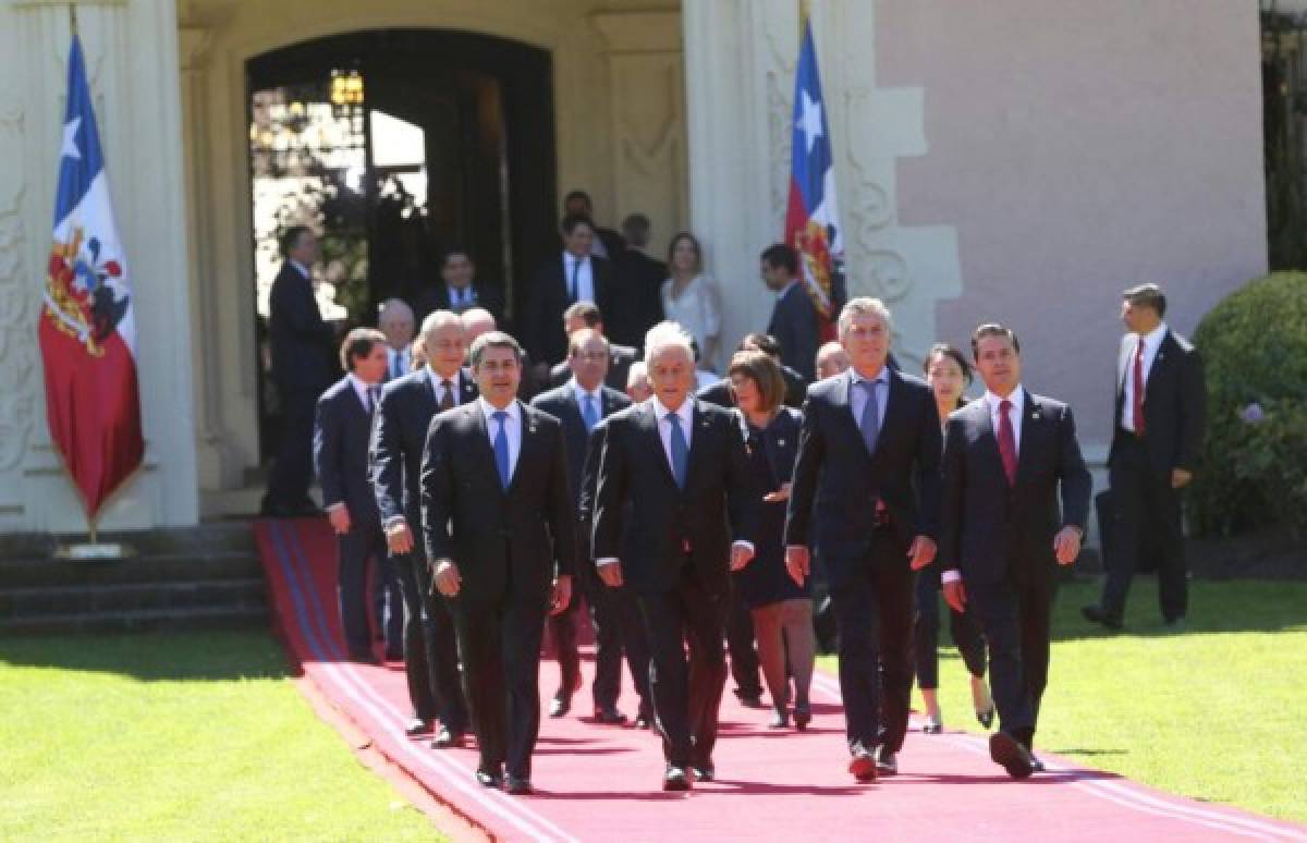 Presidente Juan Orlando Hernández y su homólogo Enrique Peña Nieto dialogan sobre migración, seguridad y comercio 