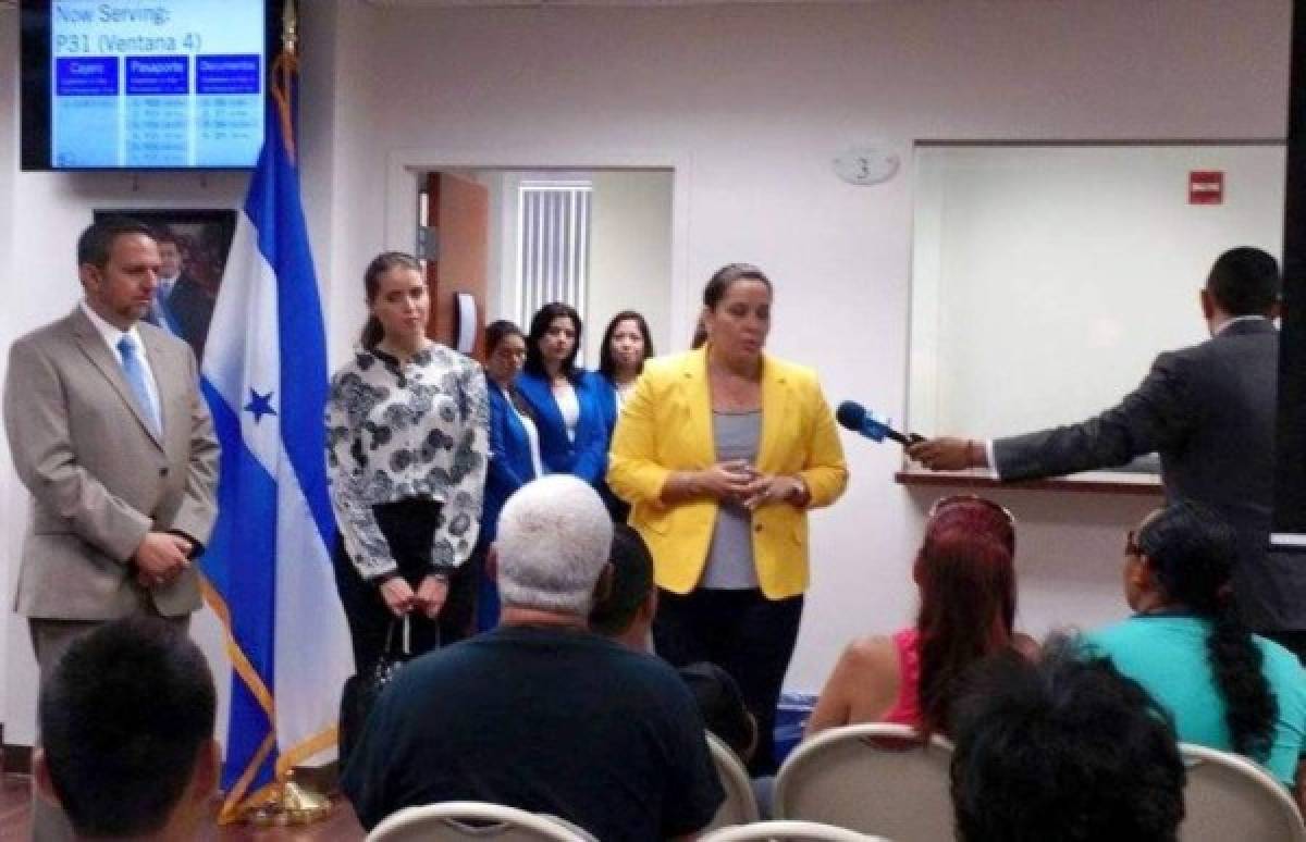 Primera Dama visitó Consulado de Honduras en Miami