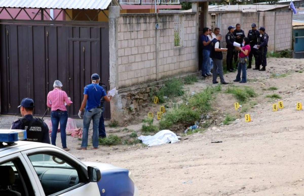 Matan a dos jóvenes en la colonia Los Pinos