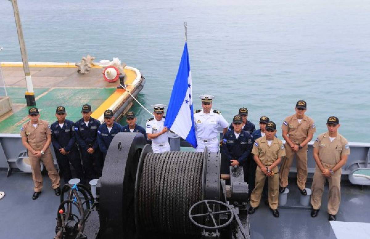 FOTOS: Así es el buque 'Gracias a Dios' que navega en alta mar rumbo a Honduras