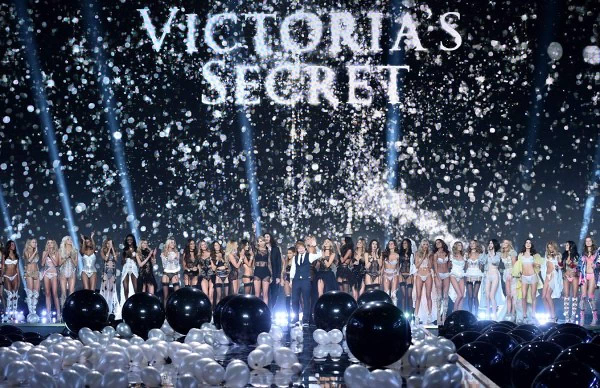 Ángeles de Victoria’s Secret posan su belleza en Londres