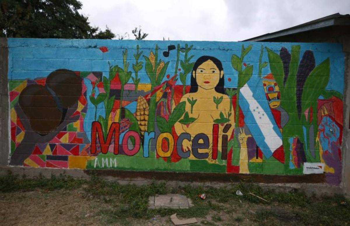 Morocelí se viste de colores para promover la paz