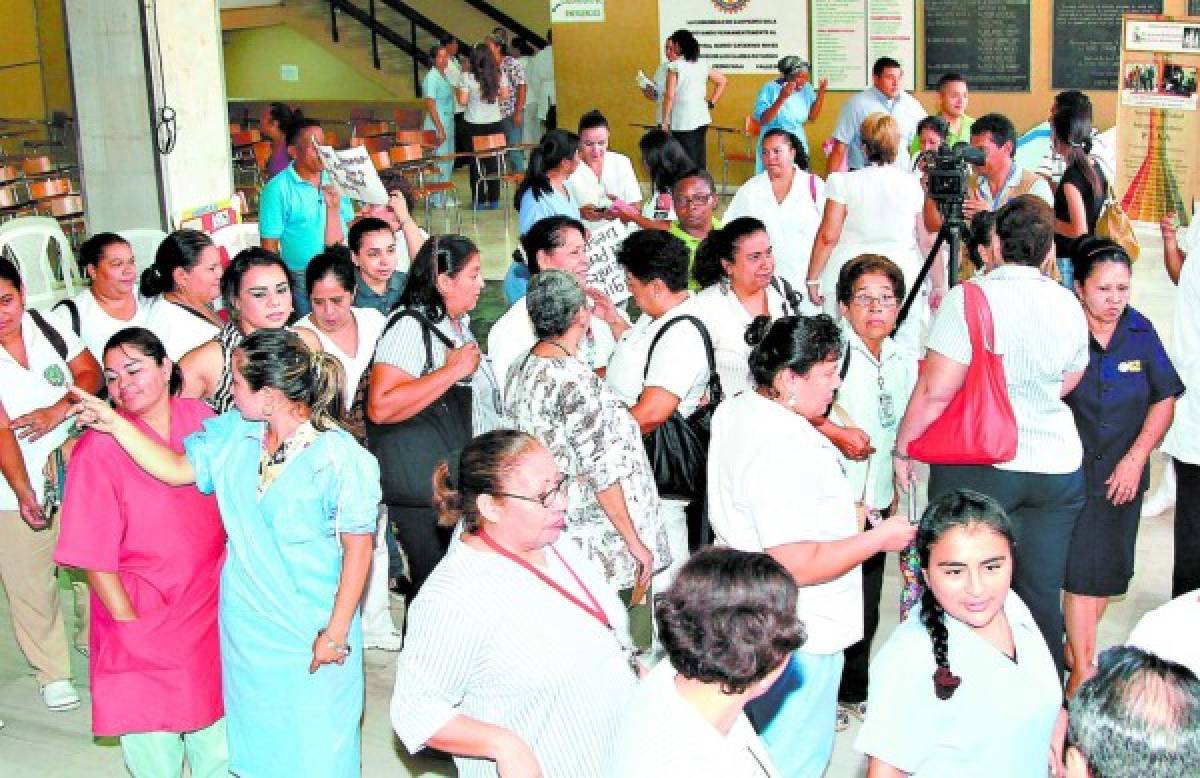 Desbandada de jefes en el hospital Mario Catarino Rivas