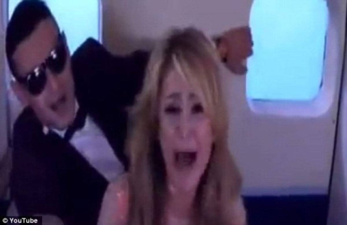 VIDEO: La broma de muerte a Paris Hilton en un avión